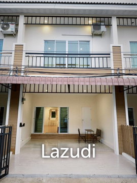 Modern 3-Bedroom Townhouse in Hua Hin Center