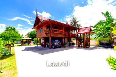 บ้านเดี่ยว ประจวบคีรีขันธ์ : Stunning Thai Wooden Villa with Pool in Pranburi