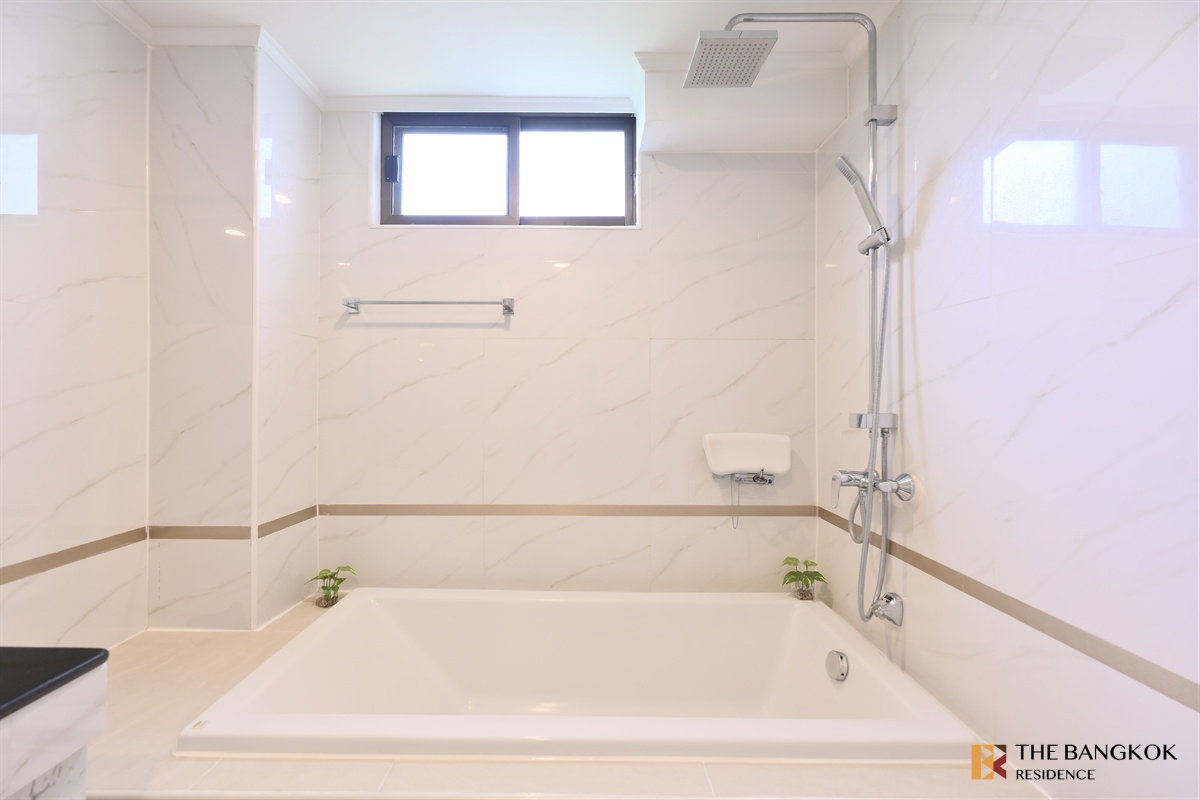 รูป M Tower Sukhumvit 35 💎 ห้องพร้อมอยู่ เฟอร์บิ้วอินพร้อมเครื่องใช้ไฟฟ้า  - รูปที่ 12/14