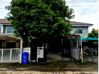 Townhouses for sale Bang Yai Nonthaburi : FOR SALE  TOWNHOUSE PROPERTY  2300000 BAHT.