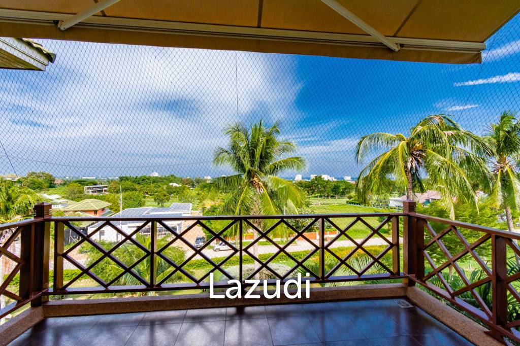 รูป PALM HILLS :  Renoted 2 Bed Condo in the Golf Course - รูปที่ 29/31