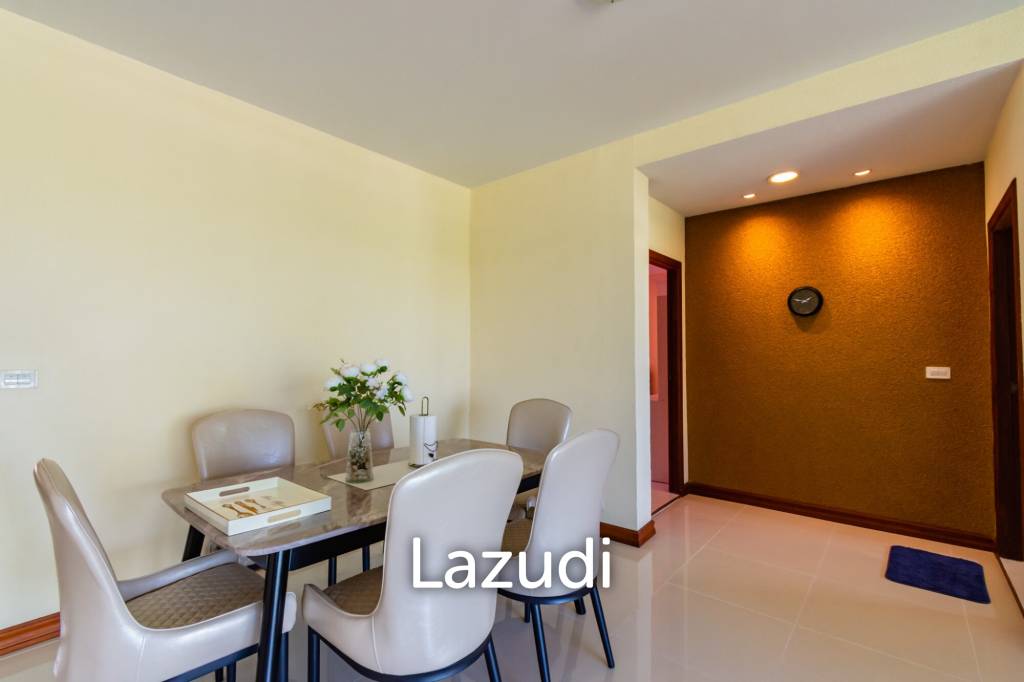 รูป PALM HILLS :  Renoted 2 Bed Condo in the Golf Course - รูปที่ 9/31