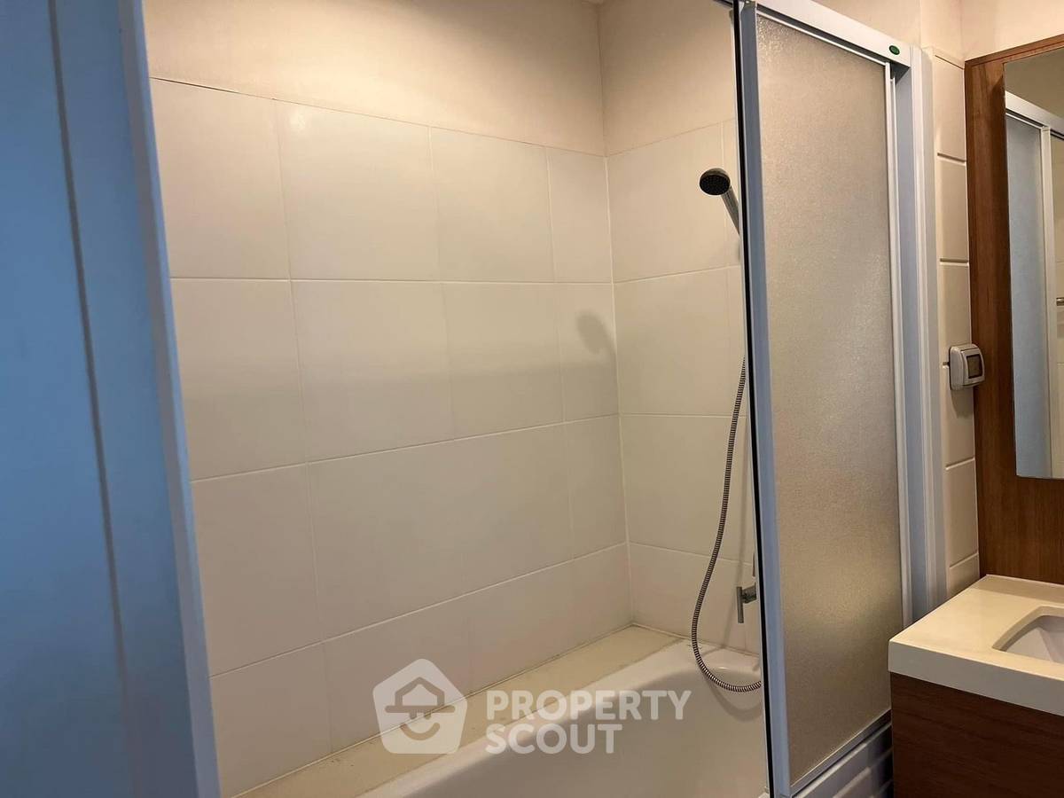 รูป ใกล้ BTS กรุงธนบุรี 100 เมตร ห้อง 2 ห้องนอน ชั้น 28 Q House Sathon (ID 1282068) - รูปที่ 10/13