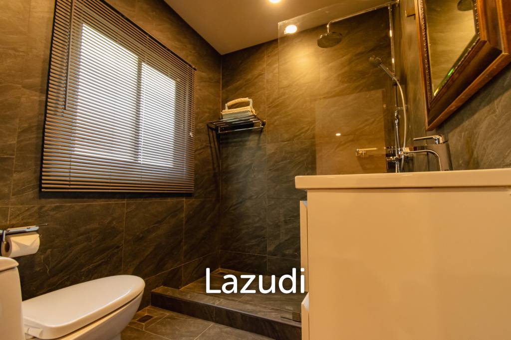 รูป IMPRESSIVE DETACHED 2 STOREY 4 BED POOL VILLA - รูปที่ 46/60