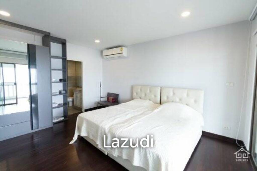 picture DUSIT THANI : 2 Bed Seaview condo - 7/21