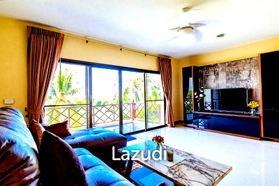 ขายคอนโด : PALM HILLS :  Renoted 2 Bed Condo in the Golf Course