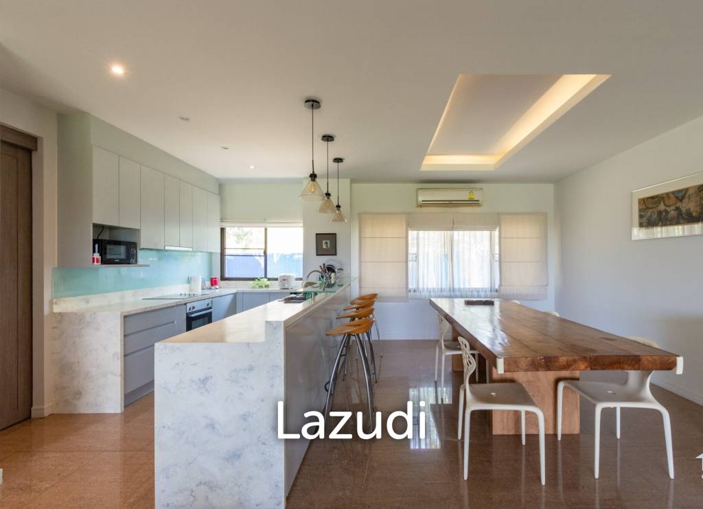 รูป PALM HILL CONDO : 2 bed great view - รูปที่ 5/24