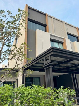 ✨ Ultra Townhome 2.5 ชั้น หลังมุมมีสวน! สภาพใหม่กริ๊บ 5 นาทีถึง Mega Bangna Pleno สุขุมวิท-บางนา 4 | แต่งครบ Fully Furnished | 6.99 ล้าน 🏡