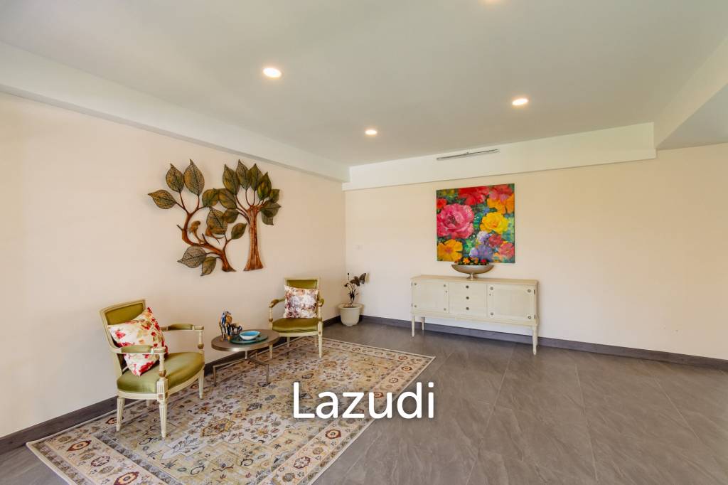 รูป IMPRESSIVE DETACHED 2 STOREY 4 BED POOL VILLA - รูปที่ 25/60