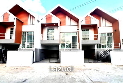 ทาวน์โฮม ถนนพรประภานิมิต : 3 Beds 2 Baths 128 SQ.M. Minimal Nordic Style
