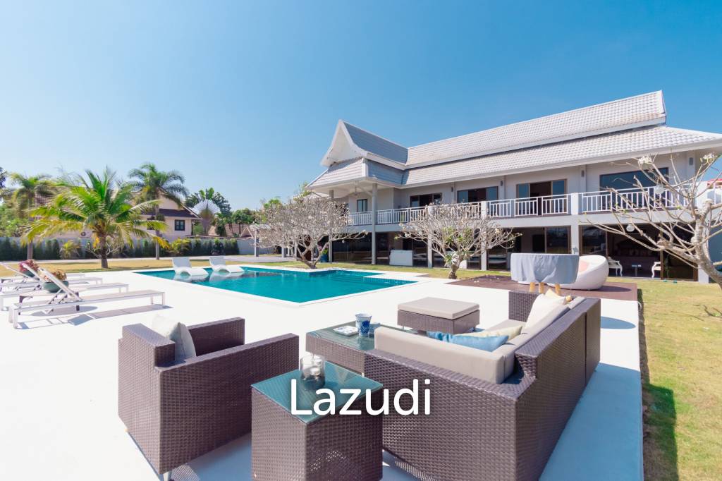 รูป IMPRESSIVE DETACHED 2 STOREY 4 BED POOL VILLA - รูปที่ 1/60