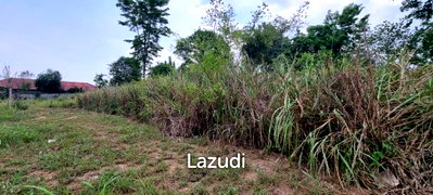 Land for sale Chonburi : Beautiful Land plot for Sale in Bangsaray
