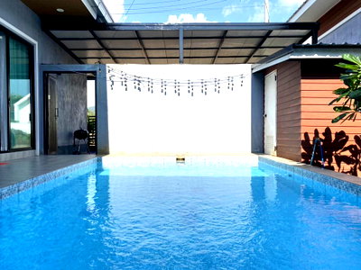 Houses for sale  Yak Jay Market : Pool Villa 2 Bedroom Corner House for Sale in Sattahip