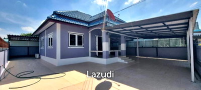 Houses for sale  Yak Jay Market : 2 Beds 2 Baths 210 SQ.M. Navy House Bangsaray
