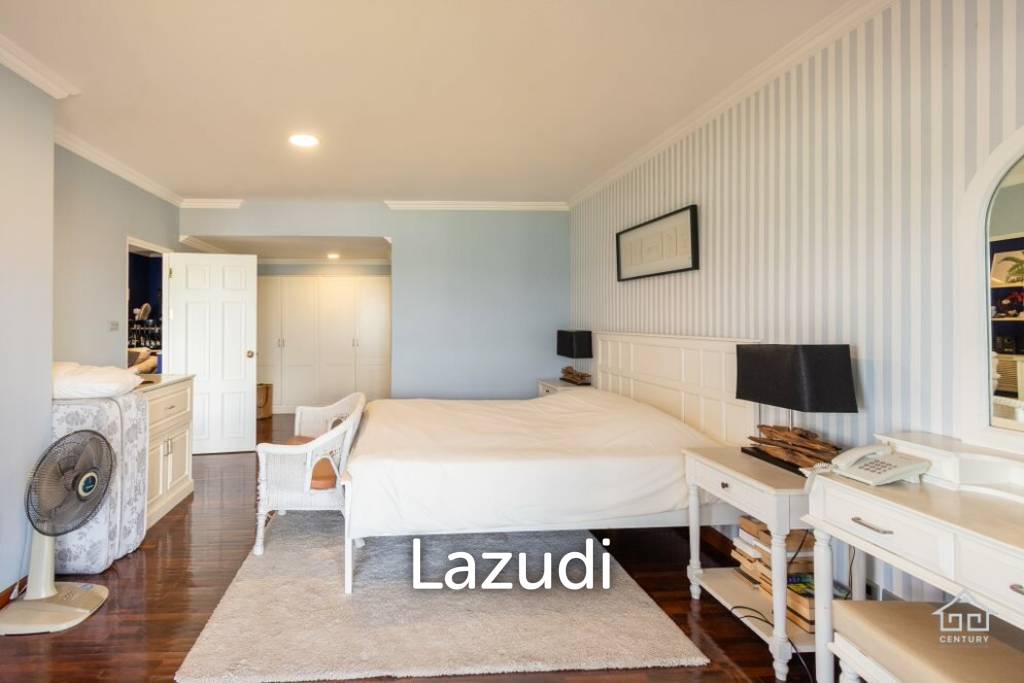 picture DUSIT THANI : 2 bed condo on 7th floor with sea view - 12/29