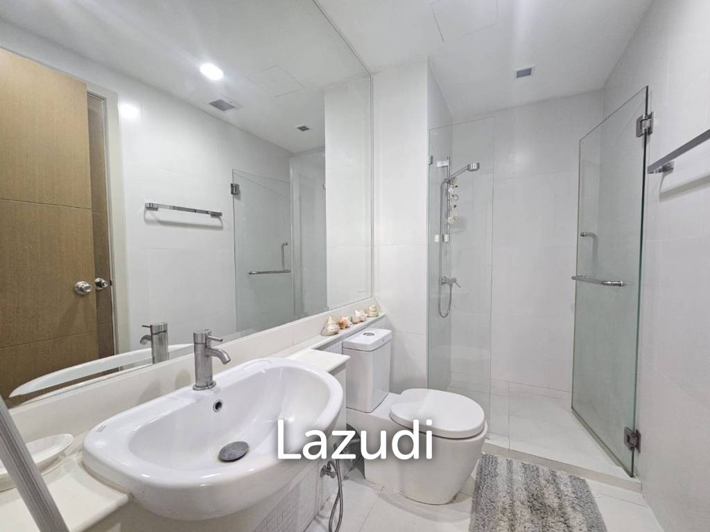 รูป THE SEACRAZE : 2 Bed condo near the beach with Pool View - รูปที่ 21/27