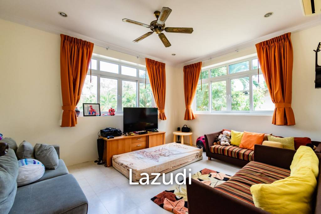 รูป PALM HILLS: วิลล่าหรู 7 ห้องนอนพร้อมสระว่ายน้ำในที่ดินขนาดใหญ่ - รูปที่ 44/64
