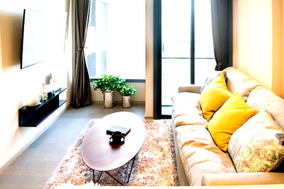 Condos for sale : 🔥 Hot Deal in Asoke CBD! Best Offer | High-Floor 1BR The Esse Asoke [U34828]