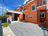 listing thumbnail image 8