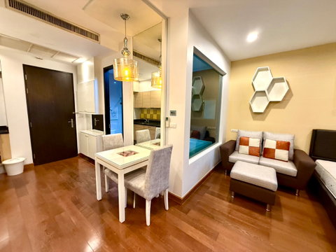 ดิ แอดเดรส ชิดลม The address Chidlom วิวสวน ห้องสตูดิโอ ใกล้ BTS ชิดลม เพียง 300 เมตร