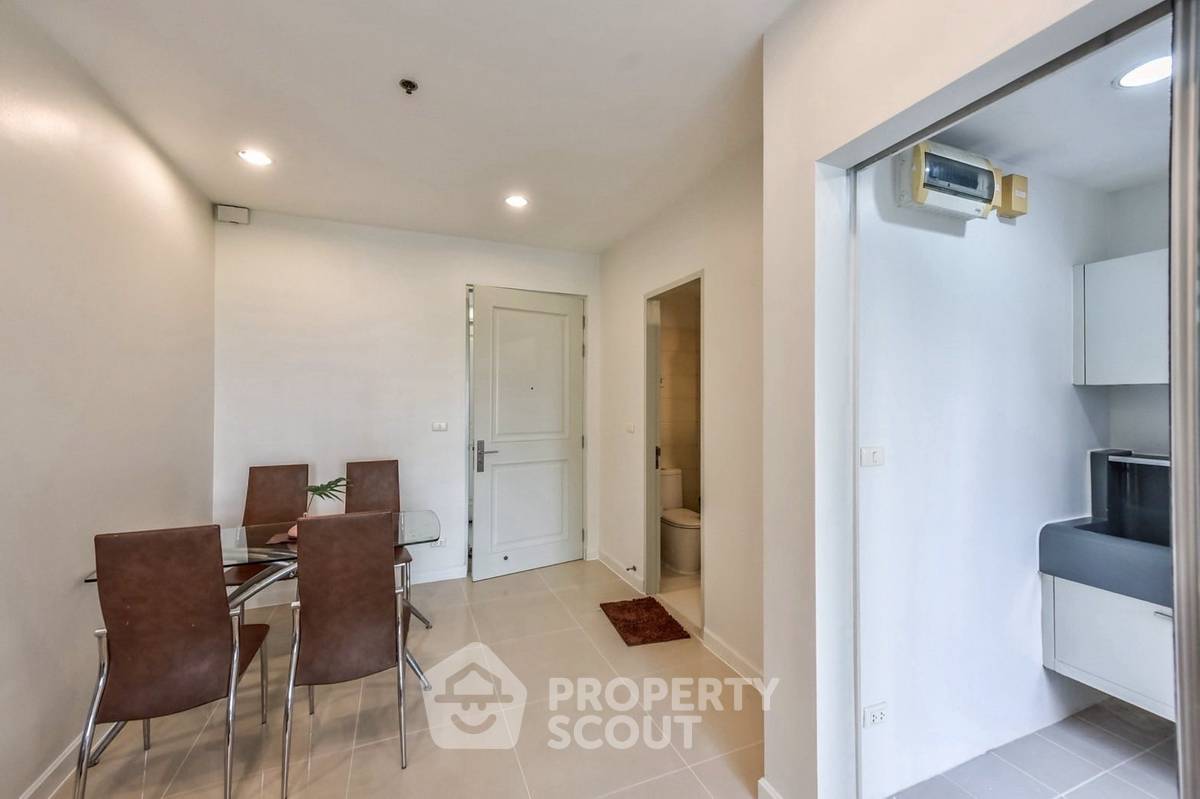 รูป คอนโด 2 ห้องนอน 65 ตร.ม. Q House Sathon ใกล้ BTS กรุงธนบุรี 100 ม. (ID 2684849) - รูปที่ 6/6