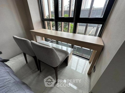 1-BR Condo At Walden Asoke, 400m to MRT Sukhumvit (ID 1918338)