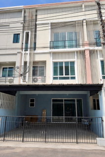 รูปภาพ ให้เช่าทาวน์โฮม 3 ชั้น พาทิโอ พัฒนาการ | เฟอร์นิเจอร์ครบ พร้อมเข้าอยู่ | เลี้ยงสัตว์ได้