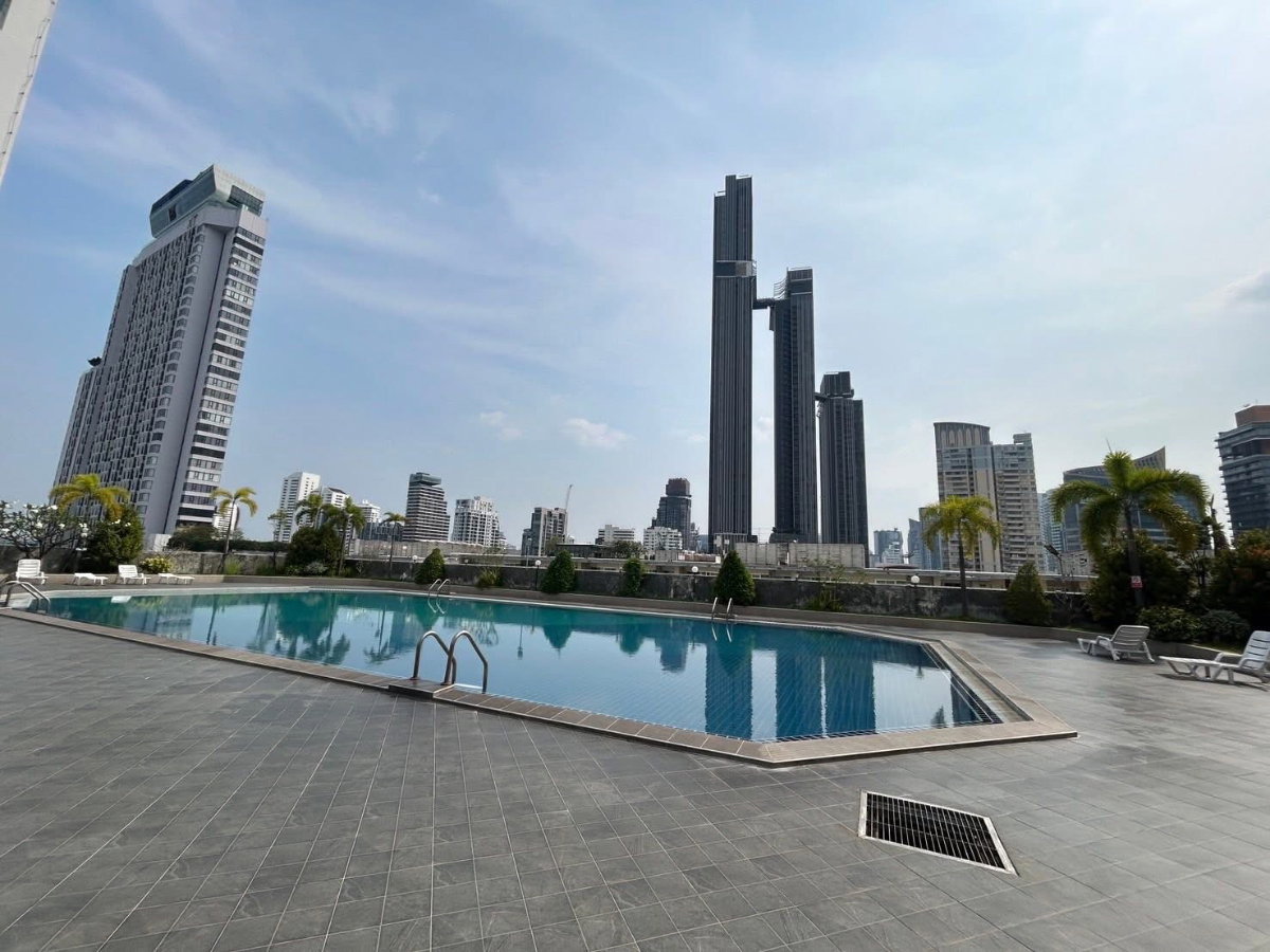 picture Thonglor                 Tower  - 11/11
