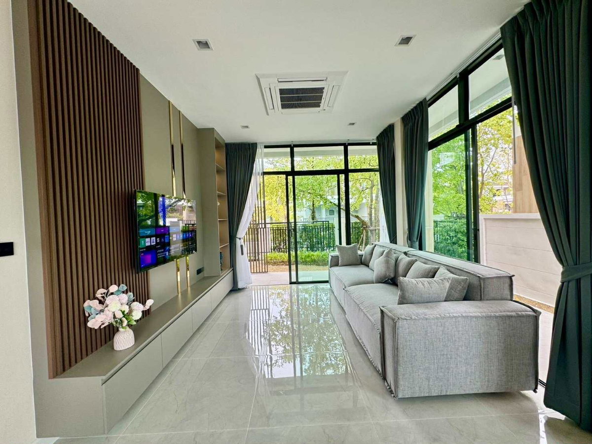 picture AB05956 - Bangkok Boulevard Bangna KM.5 - 3/10