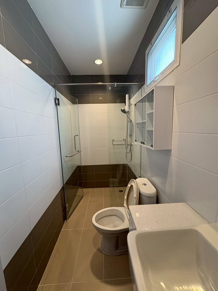 picture Private Spacious Villa in Bangna available for rent - 46/55