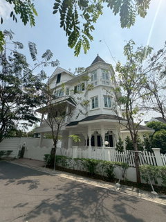 รูปภาพ บ้านเดี่ยวหลังใหญ่ สไตล์ยุโรป ย่านบางนา พร้อมให้เช่า