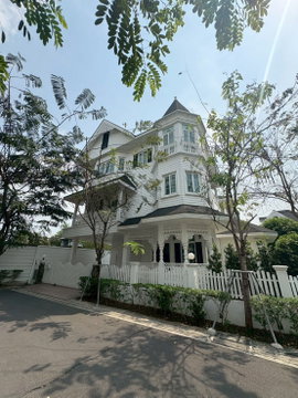 บ้านเดี่ยวหลังใหญ่ สไตล์ยุโรป ย่านบางนา พร้อมให้เช่า