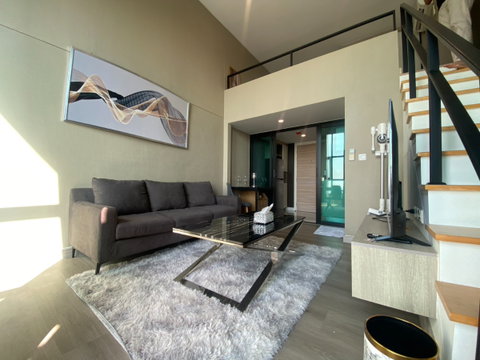 For Sale: Duplex Unit at Knightsbridge Tiwanon Special price! Beautifully decorated size 42 sq.m. 21st floor. Fully furnished and ready to move in.