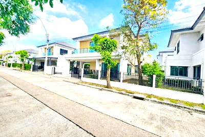 เช่าบ้านเดี่ยว โรงเรียนนวมินทราชินูทิศ สตรีวิทยา 2 : ลดราคา60% ถูกที่สุดในไทย วงแหวน จตุโชติ แฟชั่นไอส์แลนด์ 4.8กม. ตลาดวงศกร 3.5 กม. คฤหาสน์ ให้เช่า 2 ชั้น 60ตรว 250ตรม. 4นอน 5น้ำ คลองสามวา