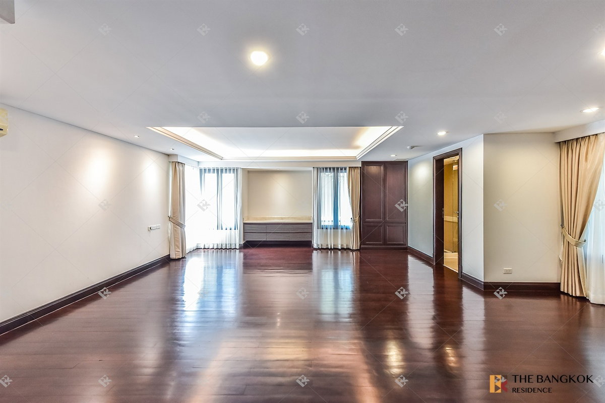 รูป  Elegant Classic Style House 💎Elegant classic home, spacious & private in central Sukhumvit🍃  - รูปที่ 11/20