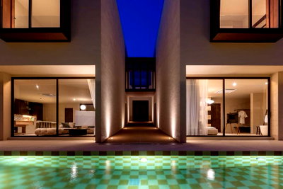 Houses for sale Phra Tamnak : Luxury 5 Bedroom Pool Villa for Sale Thappraya Road