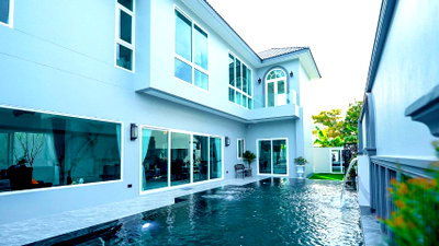 บ้านเดี่ยว เมืองชลบุรี ชลบุรี : Luxury Mineral Pool Villa 4 Bedroom in Bangsaen