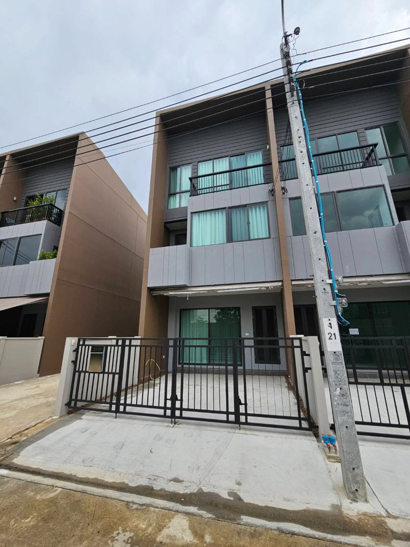 ทาวน์โฮมให้เช่า : 🏠 ให้เช่าบ้าน : Baan Klang Muang Rama 9 - Krungthep Kreetha (บ้านกลางเมือง พระราม 9 - กรุงเทพกรีฑา) รหัสทรัพย์ | 📌LNP-H845