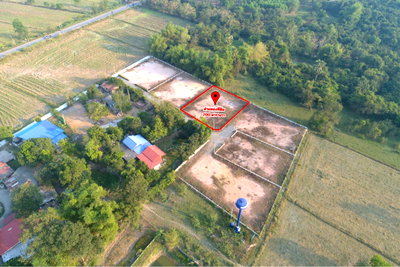 Land for sale : Urgent Sale! Filled Land in Nakhon Nayok  2 rai (3,200 sq.m.)  Fully filled and fenced  Water and electricity ready  Close to town  Easy access 