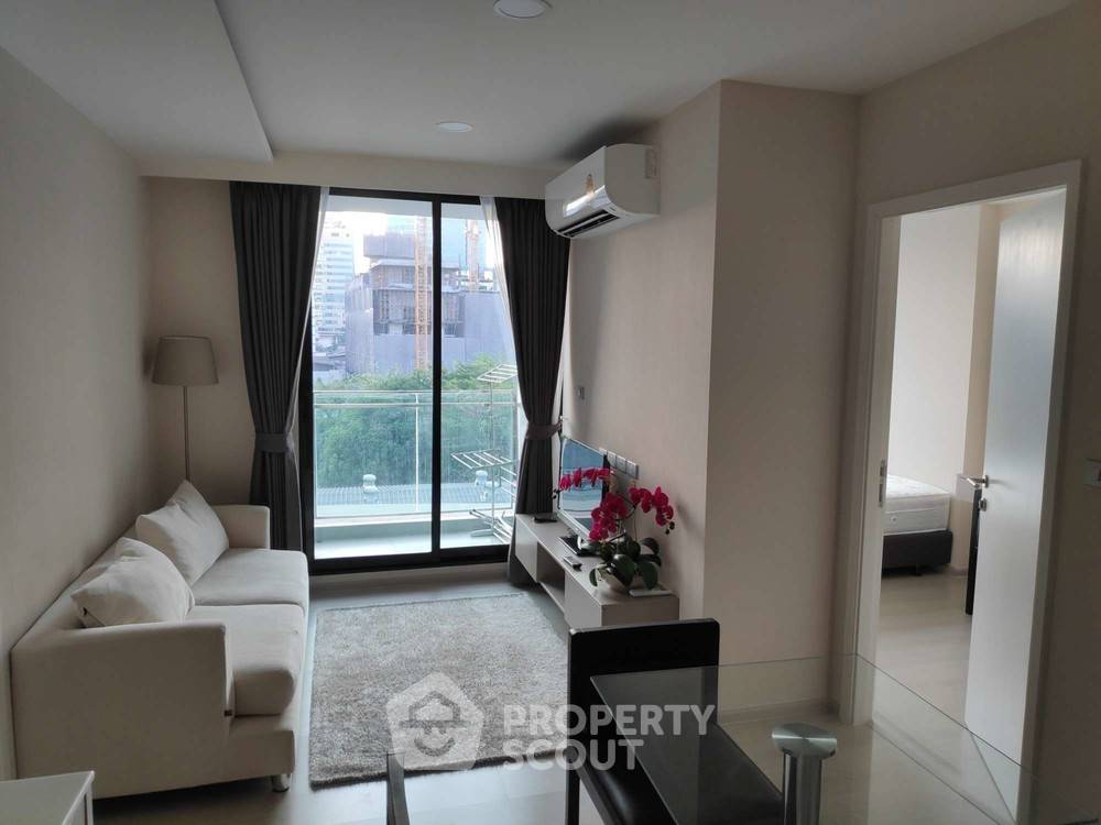 รูป คอนโด 2 ห้องนอน ให้เช่า Vtara 36 ใกล้ BTS ทองหล่อ (ID 384279) - รูปที่ 1/8