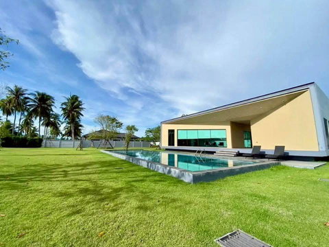 HOT DEAL Huay Yai Pool Villa 🔥 3BR | 632 SQM | Sale 11.9M | Near Motorway