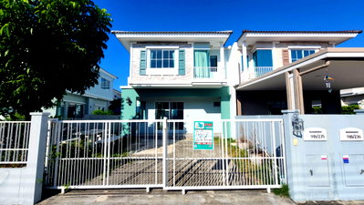 Twin houses for sale Phra Samut Jadee Samut Prakarn : Selling a 2-story twin house in Villaggio Prachauthit 90. Great price! Selling at a loss, below the purchase price from the developer! 🏡
