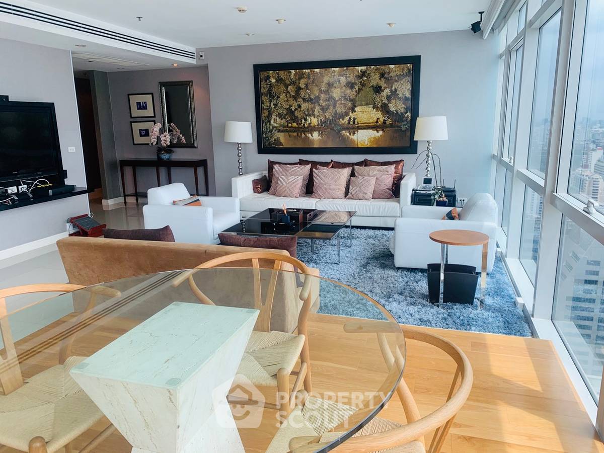 picture 36th-Floor 3-BR 215 Sqm Athenee Residence 200m To BTS Phloen Chit (ID 512796) - 4/19