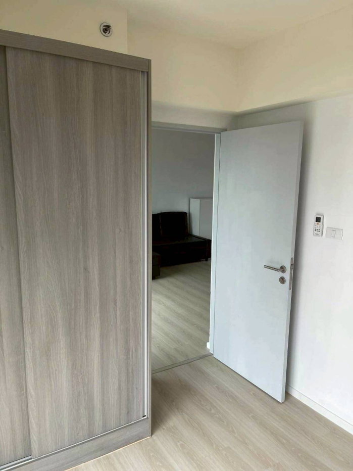 picture #E061 🎉040369 Condo for Rent: A Space Mega 1 - 2/15