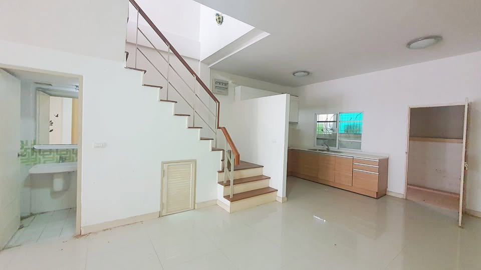 รูป ทาวน์โฮม ธนาภิรมย์ ศรีนครินทร์ ใกล้โลตัส ศรีนครินทร์ - รูปที่ 5/22