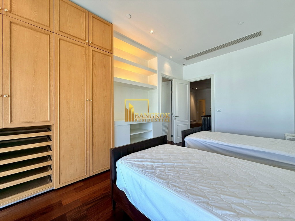 รูป Le Raffine 39 | Luxurious 3 Bedroom Condo With Private Pool - BR4632CD - รูปที่ 34/55