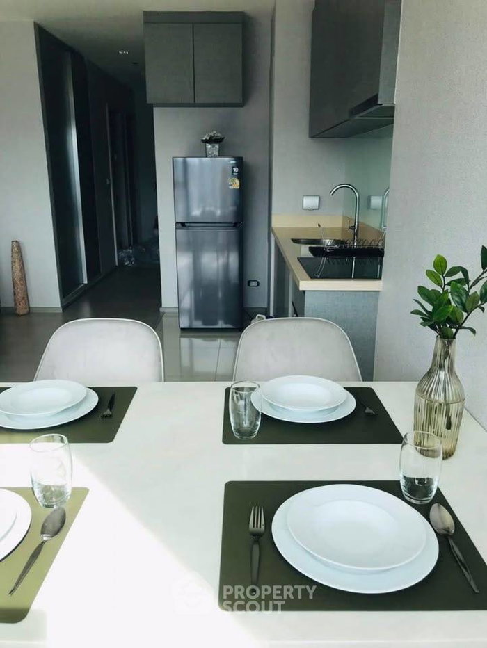 รูป คอนโด 2 ห้องนอน 76 ตร.ม. ในโครงการ Rhythm Sukhumvit 36-38 ใกล้ BTS ทองหล่อ 300 ม. (ID 2373691) - รูปที่ 2/5