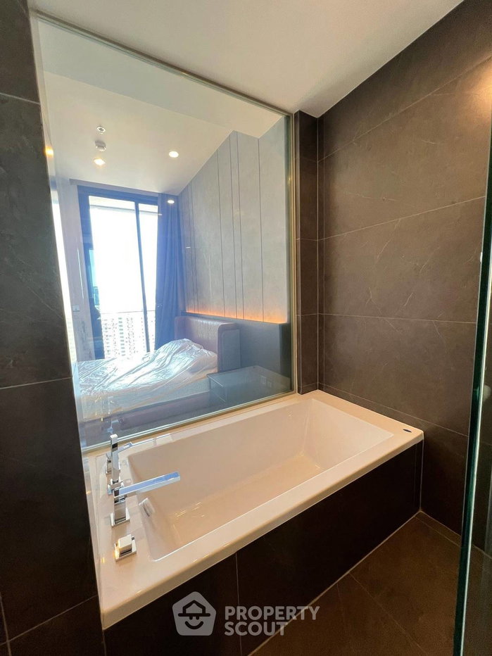 รูป คอนโด 2 ห้องนอน ชั้น 34 The Esse At Singha Complex ใกล้ MRT เพชรบุรี 100 ม. (ID 2694532) - รูปที่ 13/14