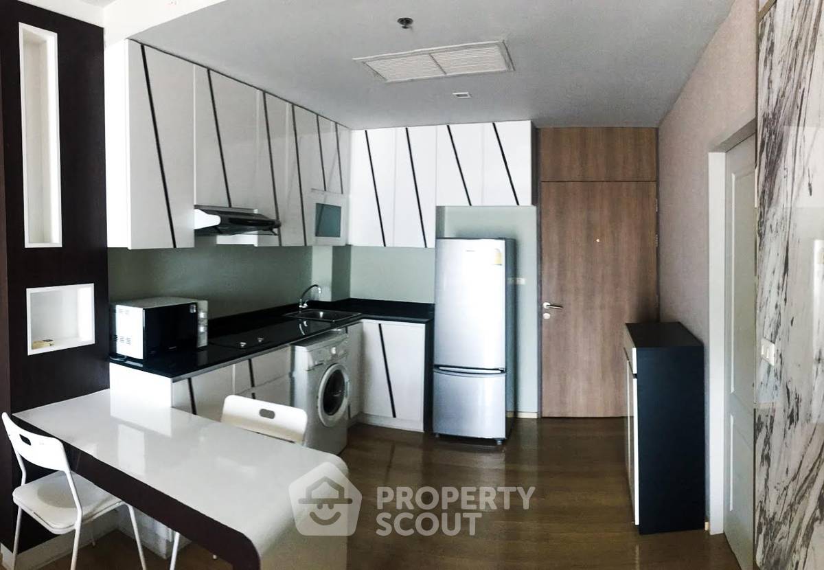 รูป คอนโด 1-ห้องนอน ที่ โนเบิล รีไฟน์ พร้อมพงษ์ ใกล้ BTS พร้อมพงษ์ (ID 825800) - รูปที่ 2/4
