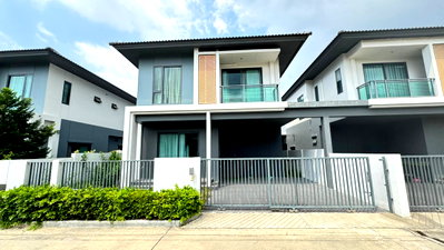 Houses for sale : House in Patta Define Project Pattaya - Selling below market price